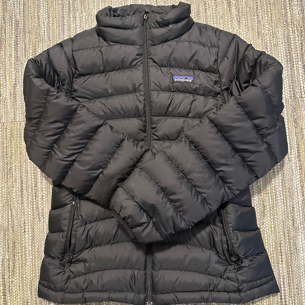 Patagonia Girl Black Puffer Jacket LARGE